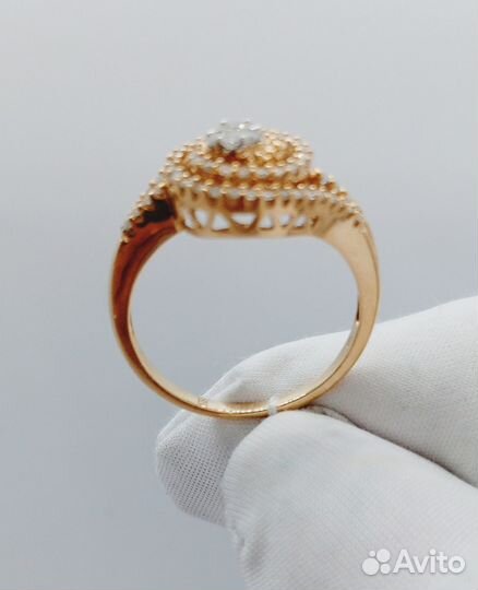 Золотое кольцо с камнем 17,5р