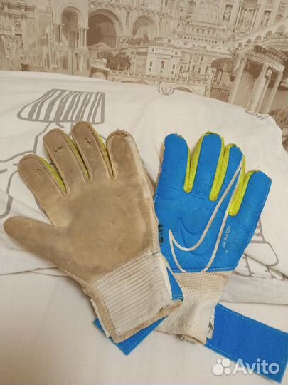 Вратарские перчатки nike