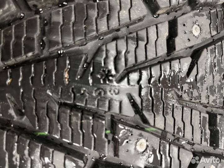 Зимняя резина в сборе 235 65 17