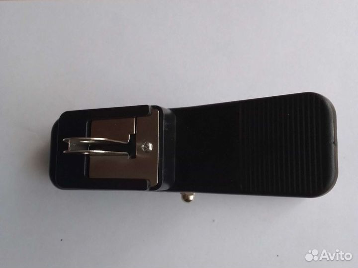 Прищепка для ковриков