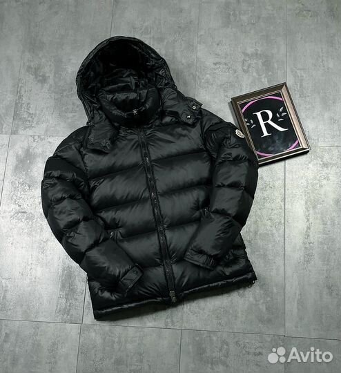 Зимние куртки Moncler