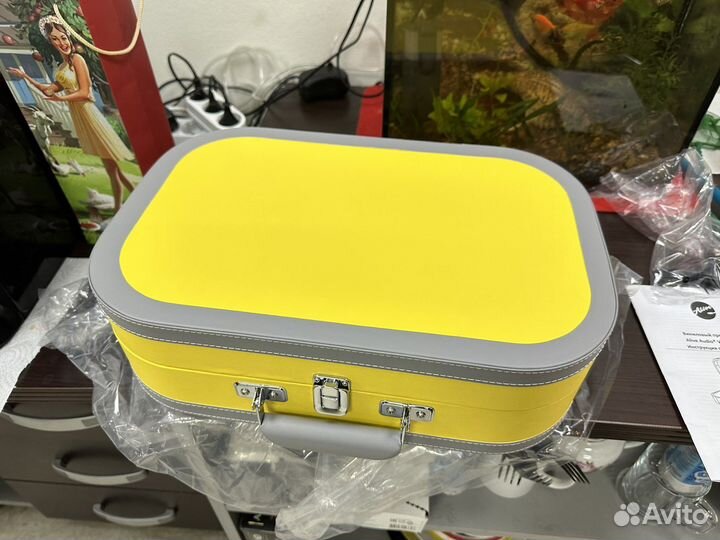 Виниловый проигрыватель vintage с bluetooth