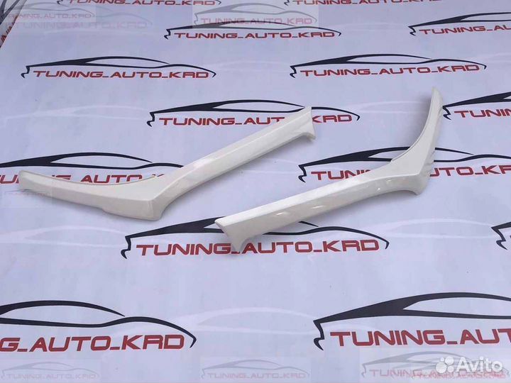 Ресницы на фары Toyota Land Cruiser 200