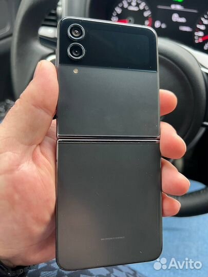 Samsung Galaxy Z Flip4, 8/512 ГБ