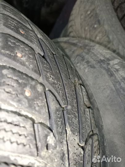 Два зимних баллона 175/65 R14