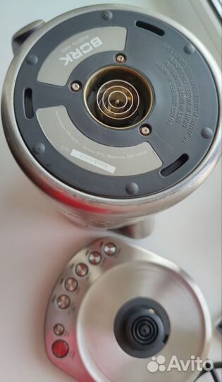 Чайник Bork K800 с базой на запчасти