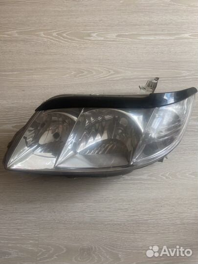 Фара toyota camry 40