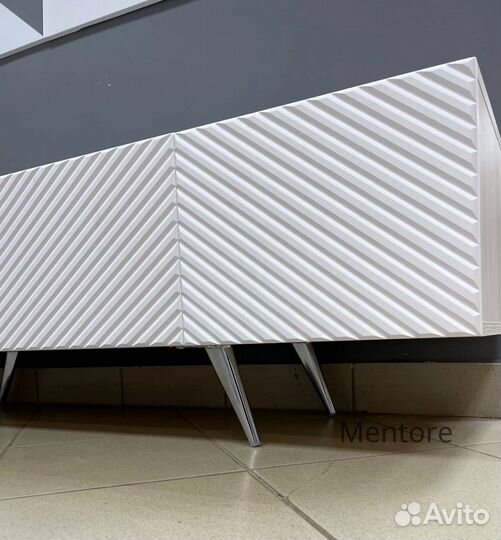 Тумба тв Bravo дизайнерская (на опорах)