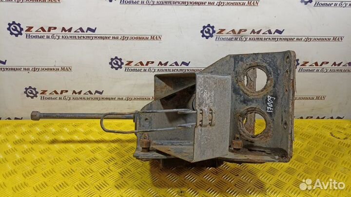 Кронштейн запасного колеса Man Tga
