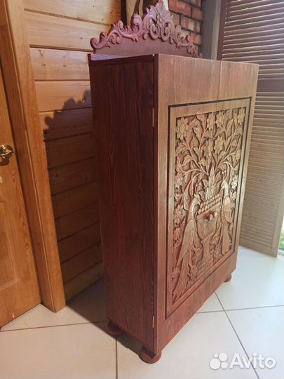 Книжный шкаф резьба винтаж