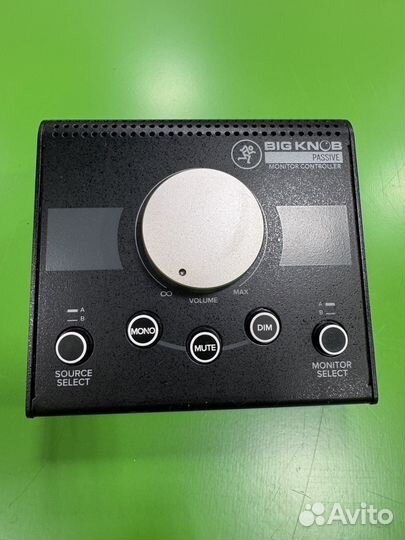 Mackie BIG knob passive
