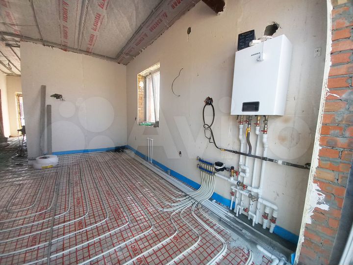 Дом 170 м² на участке 5 сот.