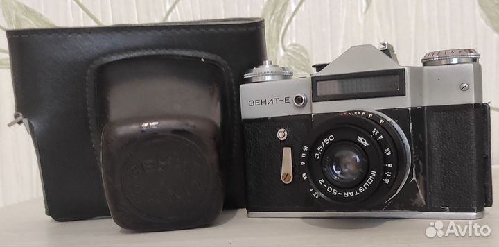 Плёночный фотоаппарат 