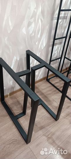 Металлическое подстолье лофт