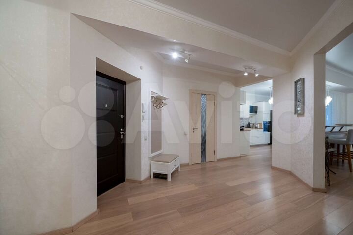 4-к. квартира, 145 м², 5/9 эт.