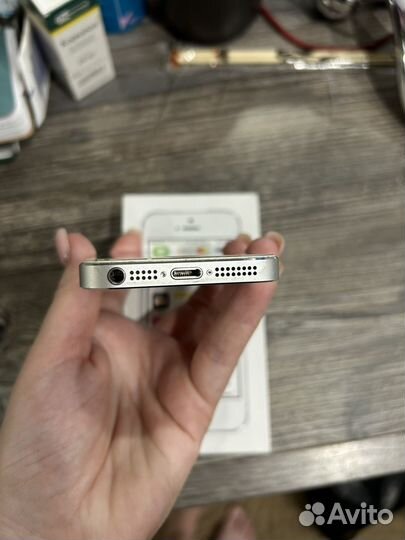 iPhone 5S, 16 ГБ