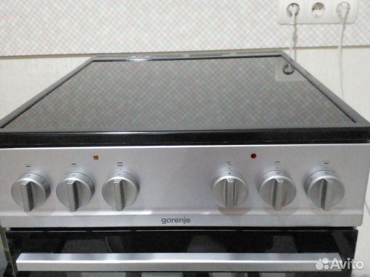 Электрическая плита новая