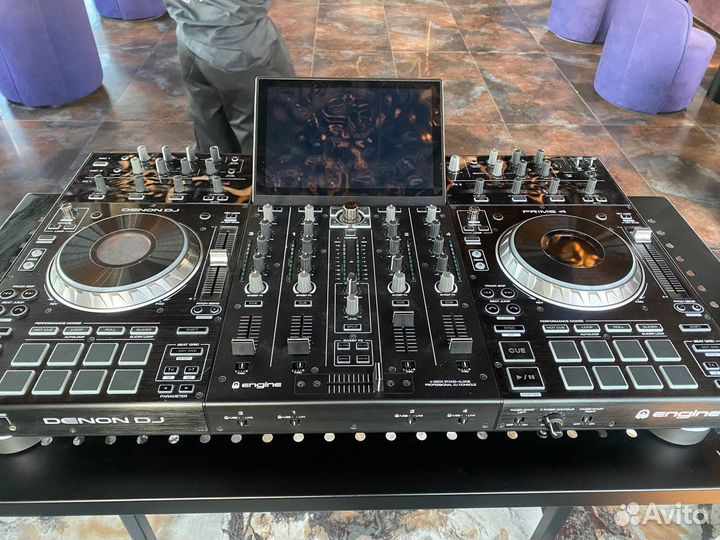 Dj контролер denon prime 4