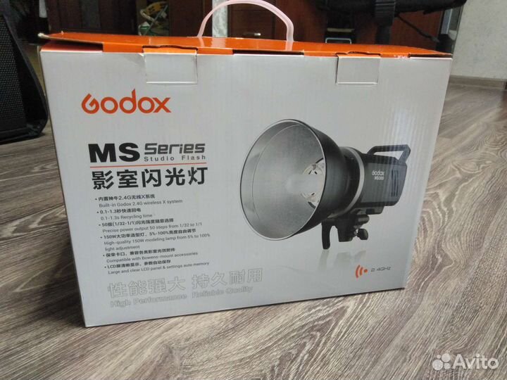 Вспышка godox ms200