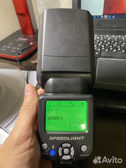 Вспышка Neewer