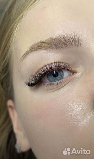 Наращивание ресниц Оформление бровей