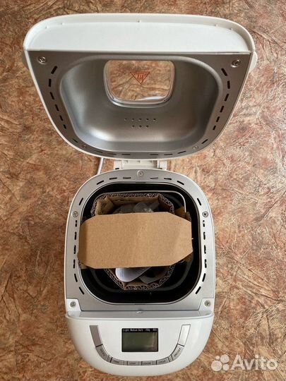 Новая Хлебопечка Gorenje BM910WII белая, 550 Вт