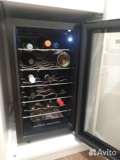 Винный шкаф gastrorag JC-48 черный(не холодильник)