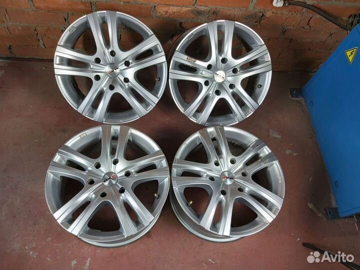 MAK aria 6x139.7 7.5x17 ET30