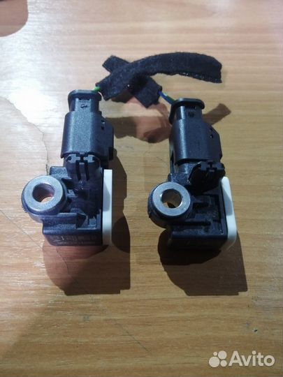 Датчик удара Peugeot 3008