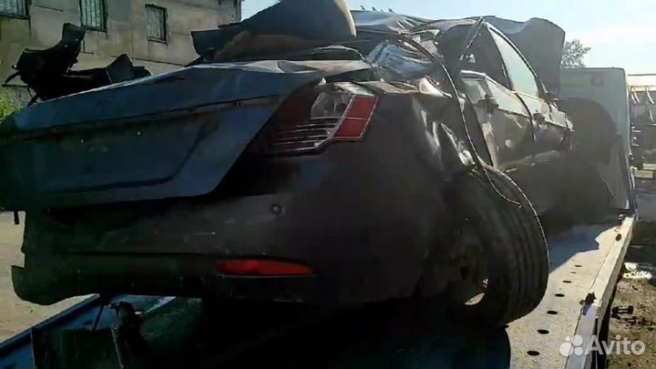 Стекло двери задней правой Geely Emgrand EC7 10680