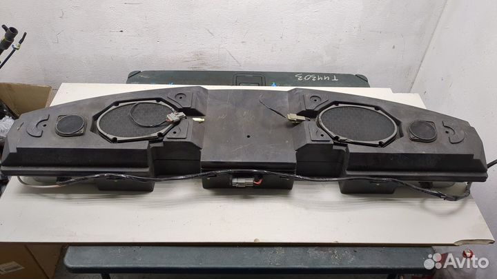 Сабвуфер Ford Mustang, 2004