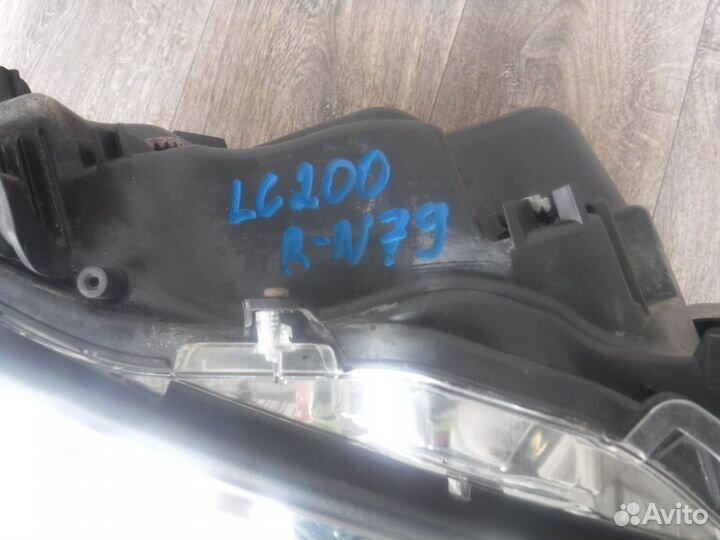 Фара правая №79 Toyota Land Cruiser 200 2018