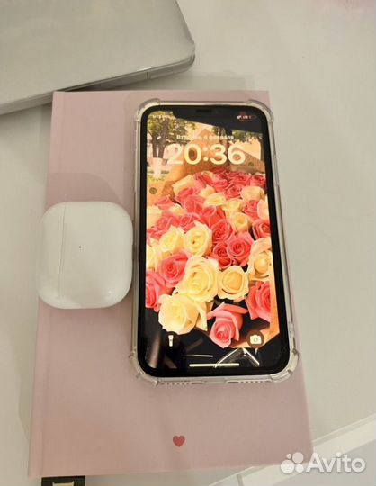 iPhone 11, 64 ГБ
