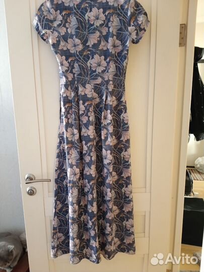 Платье летнее женское 42 44