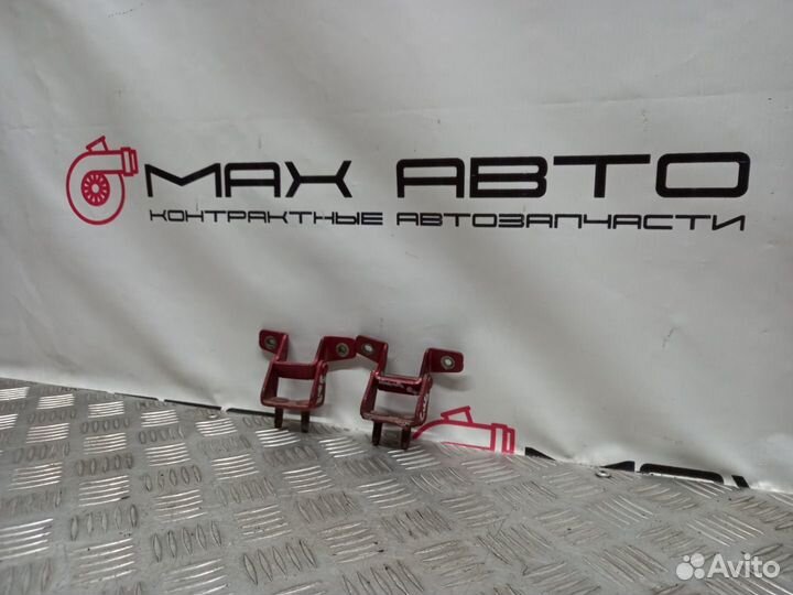 Б/У петли крышки багажника задний Kia Ceed ED G4FC