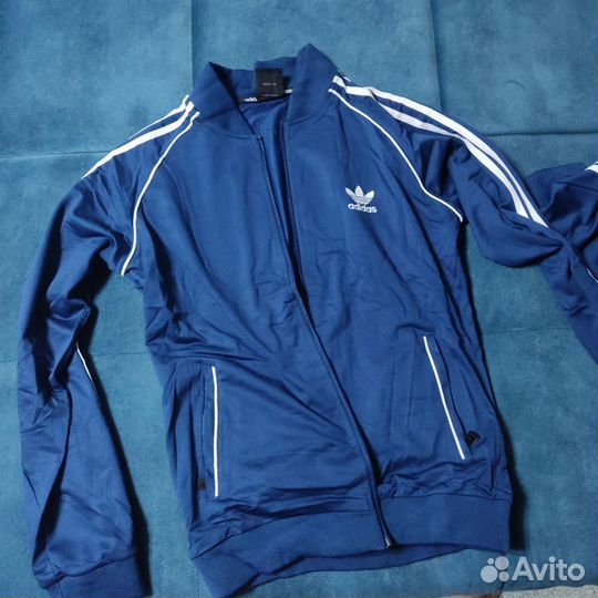 Спортивный костюм adidas