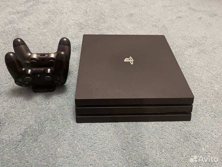 Sony playstation 4 PS4 pro 1tb