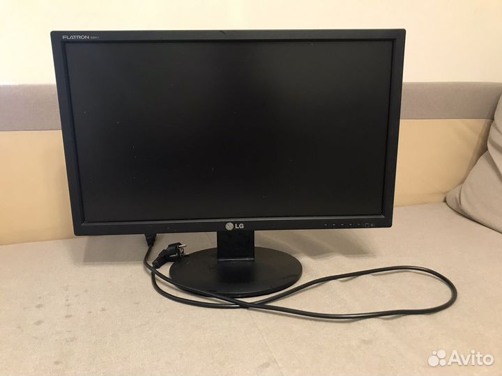 Монитор LG flatron Е2411
