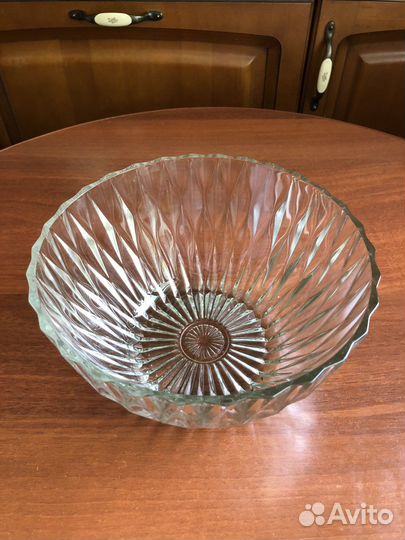 Большая хрустальная салатница / конфетница / ваза