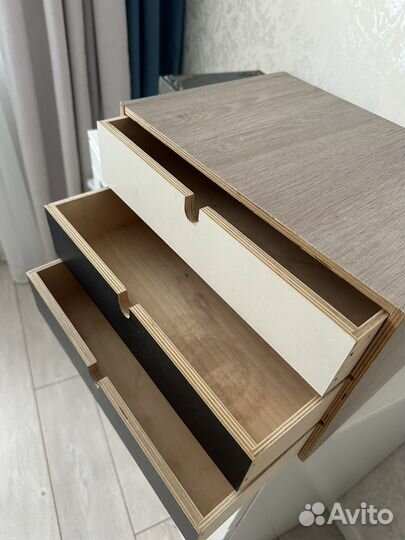 Маленький комод