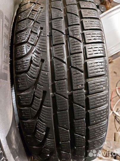 Pirelli Winter Sottozero 210 Serie II 225/60 R17 99H