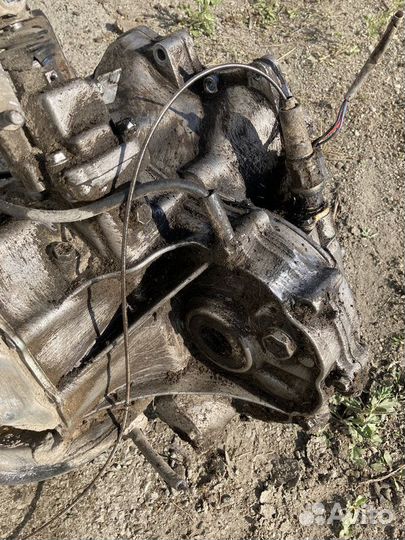 МКПП (механическая коробка переключения передач) D