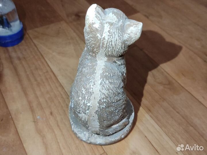 Кот фигурка
