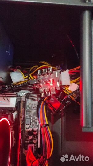 12V 3Pin FAN HUB (Хаб для кулеров) 8x Molex(IDE)