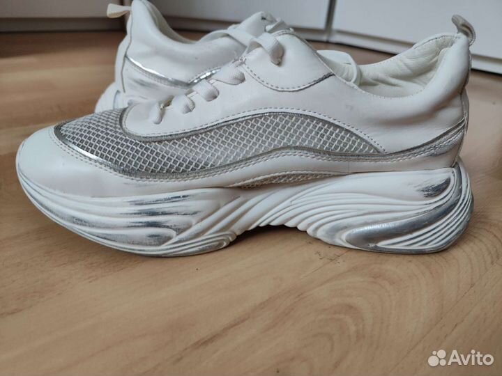 Кроссовки женские 40 41 размер