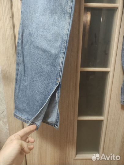 Джинсы Mango 42 размер, с разрезами по бокам