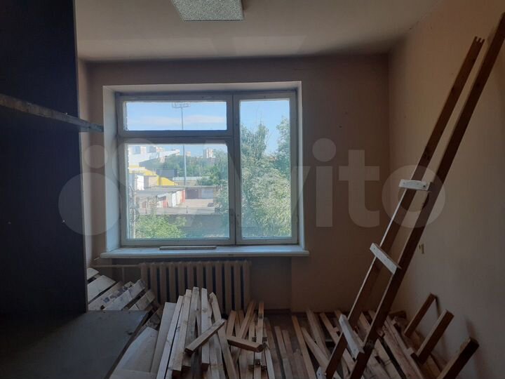 Офис с парковкой на Краснова, 94.8 м²