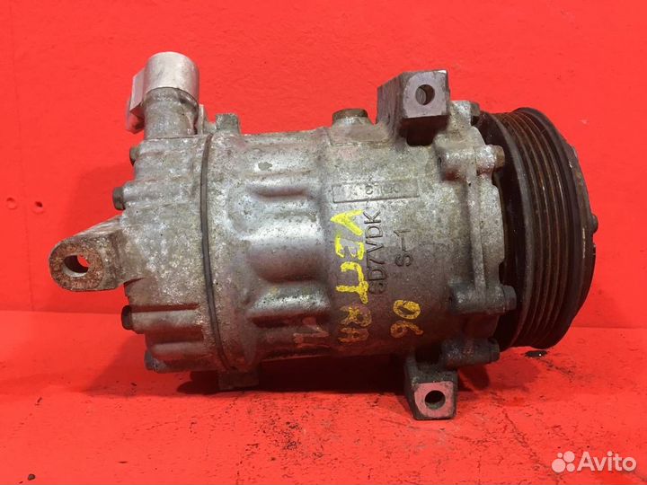 Компрессор кондиционера для Opel Zafira B (Б/У)