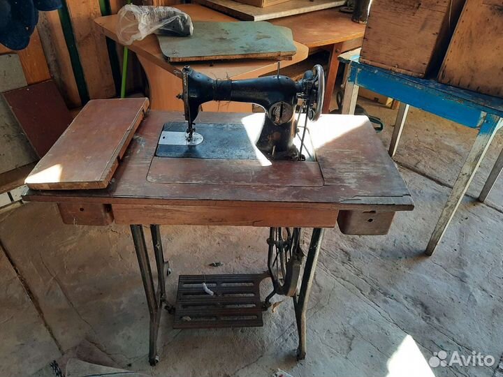 Швейная машинка пмз (Столик)