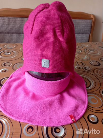 Шапка и манишка для девочки Reima